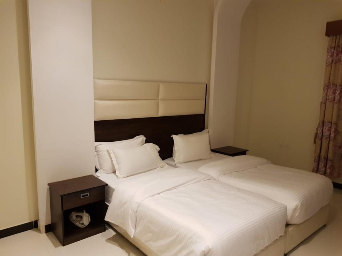 فندق الميثاق بواسطة سما ستار Riyadh Exterior photo